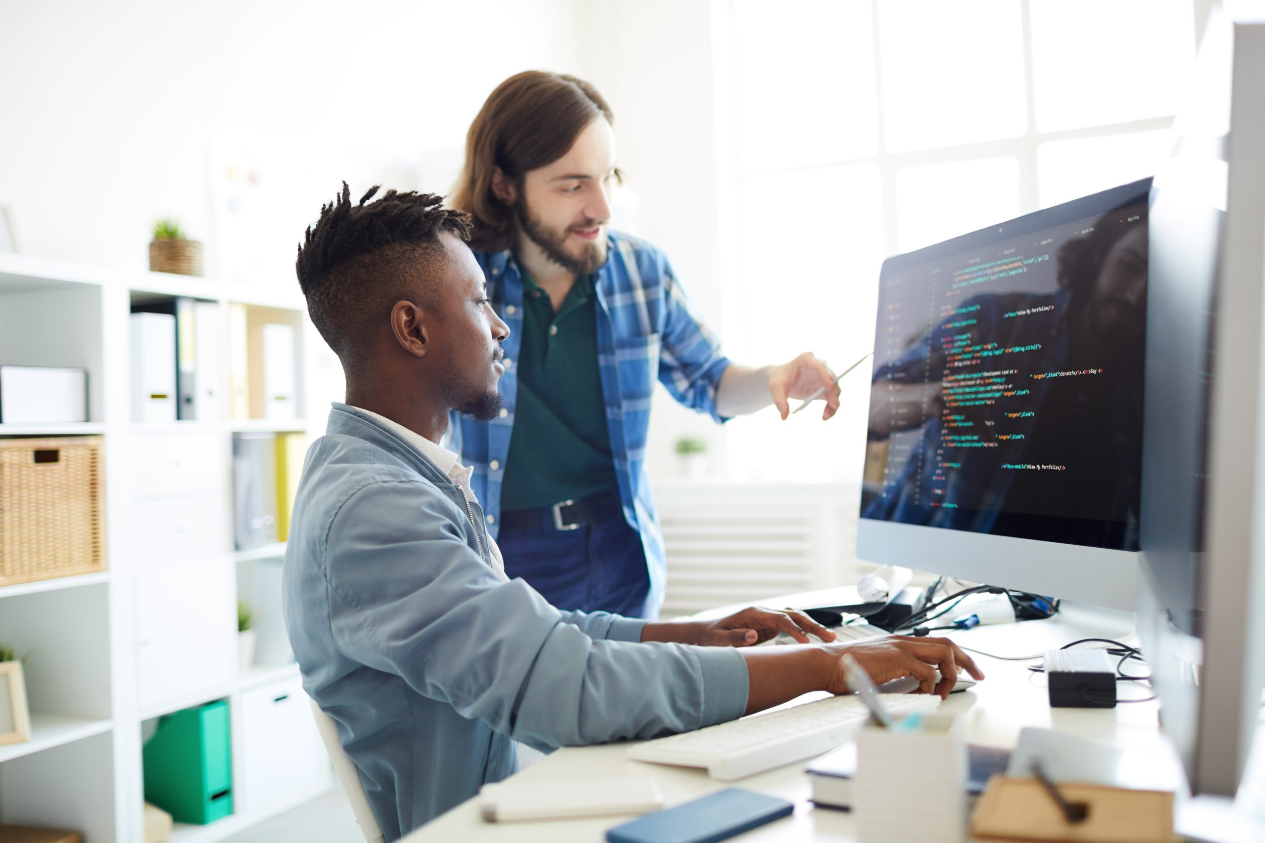Discussing computer language 6 Programming skills of dynamic, famous coders you should learn too!
