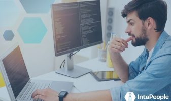 Switching jobs in 2026: what mid-level professionals should think about next